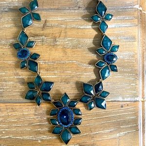 Gorgeous Oscar de la Renta blue statement necklace